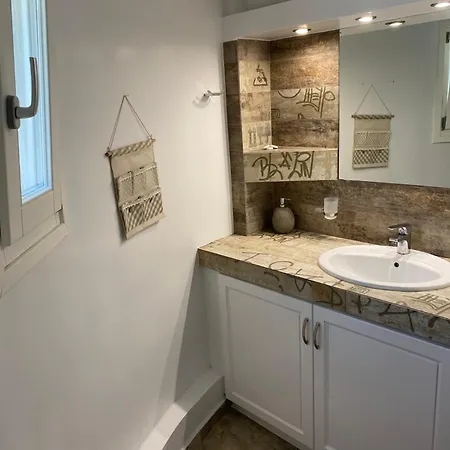 Rineia Complex By Live&travel Elia (Mykonos)